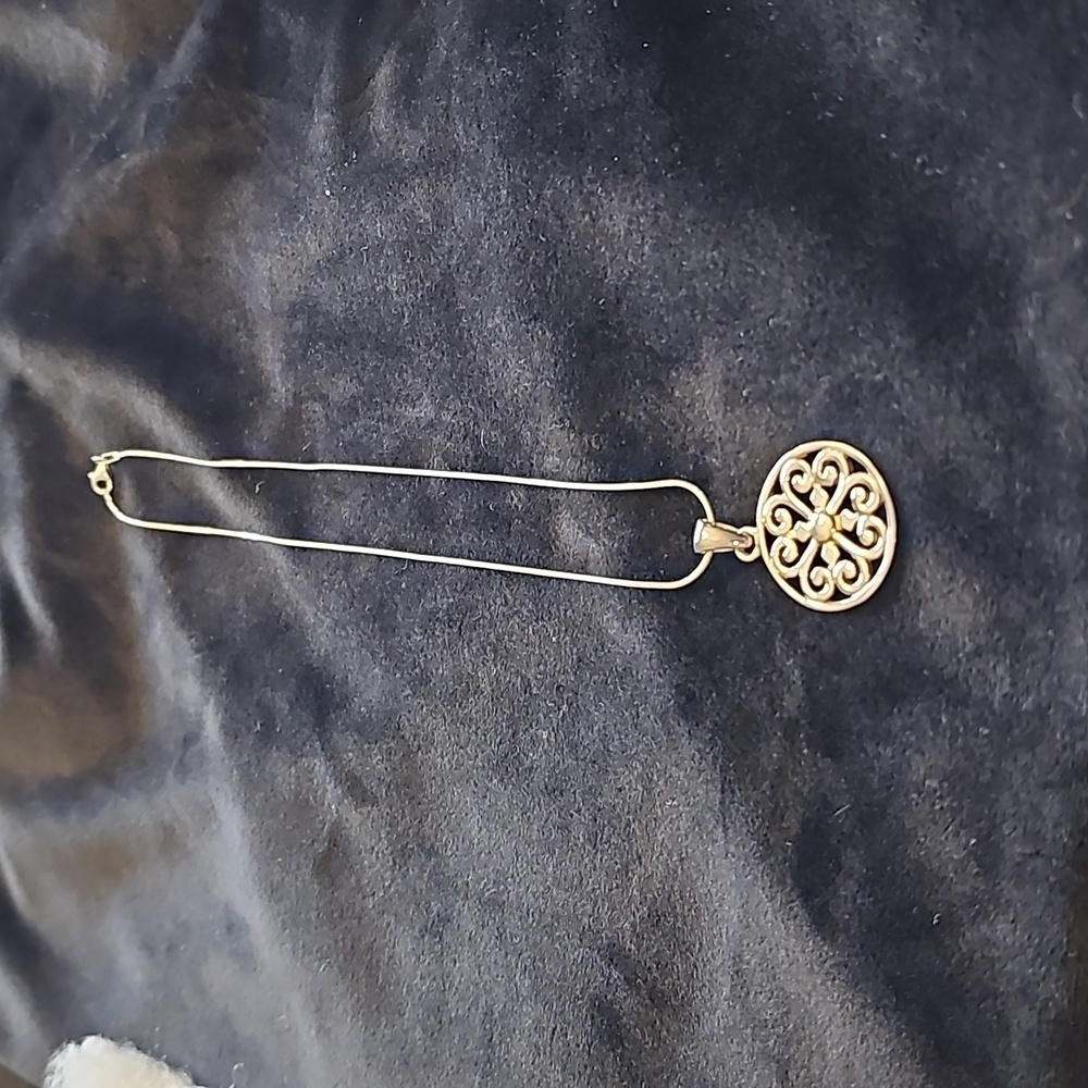 Neckless by Dacubas jewelry